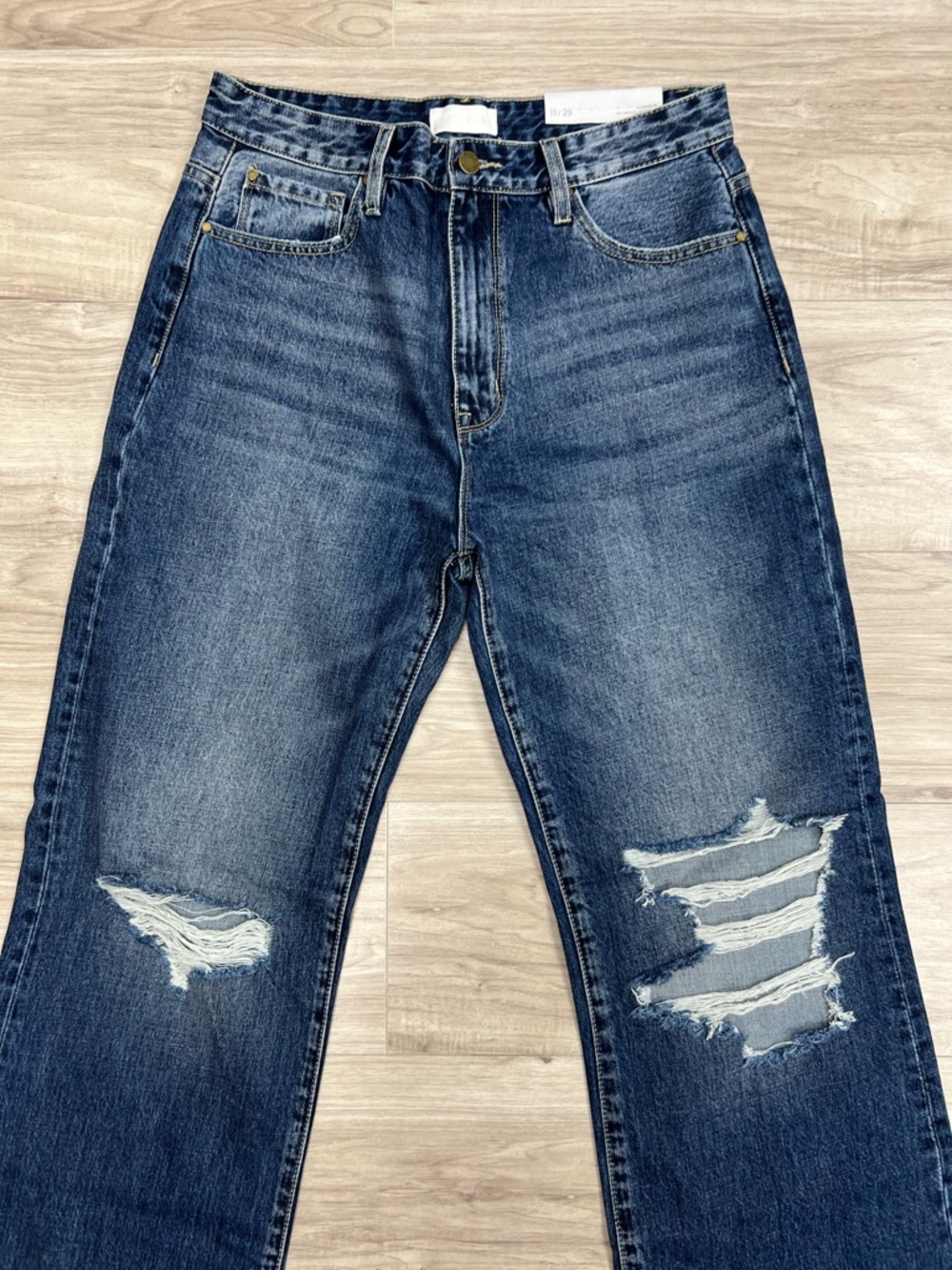 Petra 153 Straight Leg Boyfriend High Rise Distressed Jeans Blue Size 11/29 NWT - Picture 4 of 14